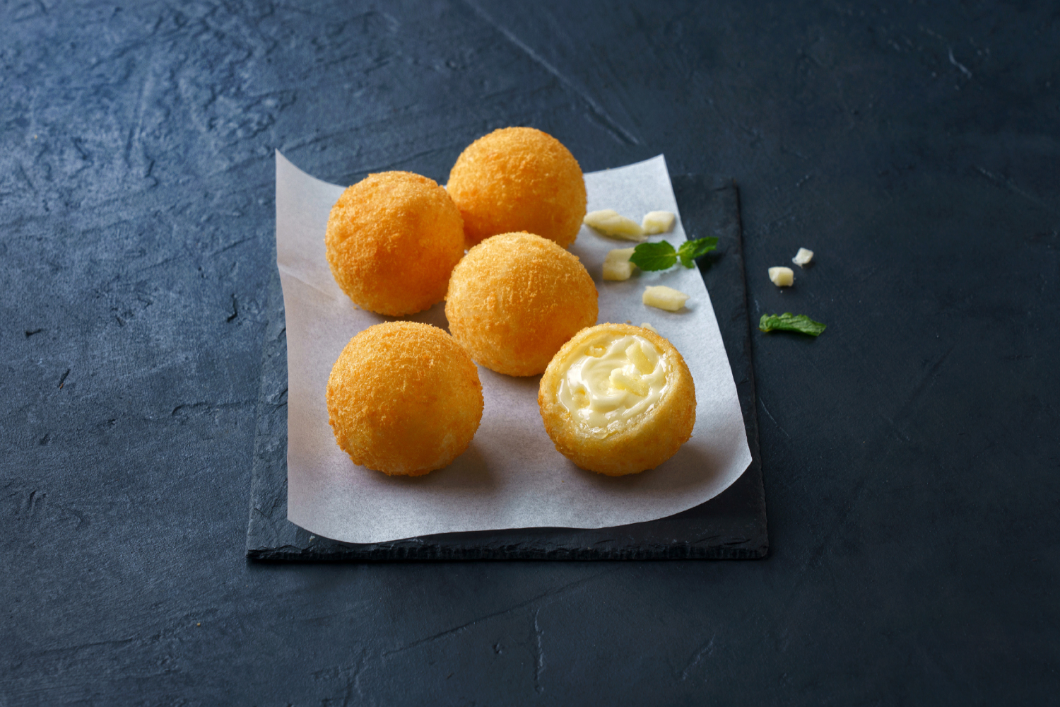 BBQ Cheese Balls (5pcs)